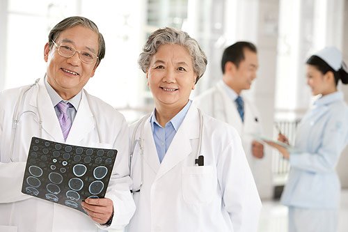 青年牛皮癣发病原因之精神压力